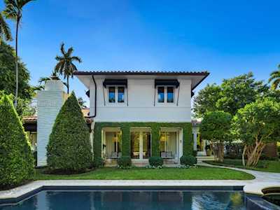 25 La Gorce Cir Miami Beach, FL 33141