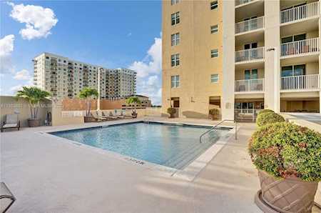 117 NW 42nd Ave #703 Miami, FL 33126
