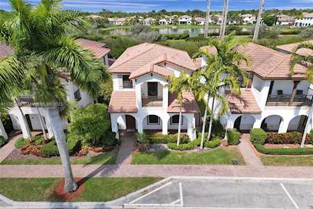 3730 NW 84th Way Cooper City, FL 33024
