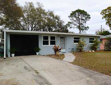 9095 Enchantment Dr Largo, FL 33773