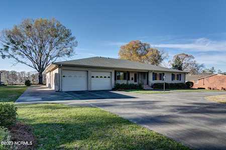 704 Lilliput Drive New Bern, NC 28562