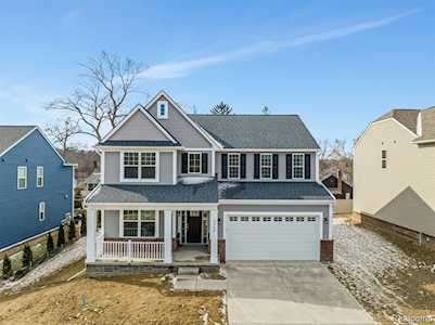2260 Old Novi #4 Rd Novi, MI 48377