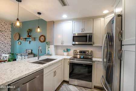 1060 E Louis Way Tempe, AZ 85284