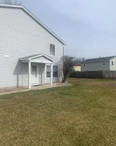 1301 N Glen Circle N #C Aurora, IL 60506