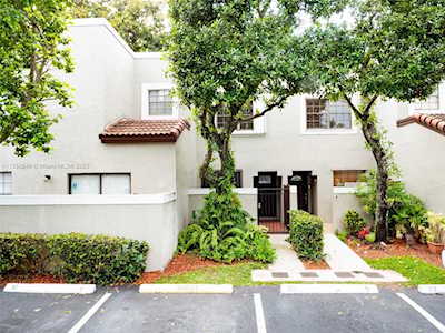 10410 SW 154th Ct #5 Miami, FL 33196
