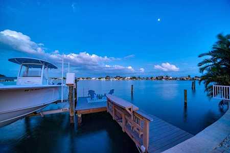17437 2nd St E Redington Shores, FL 33708
