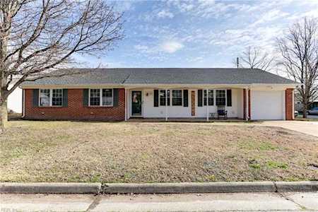 1401 Peartree Arch Virginia Beach, VA 23453