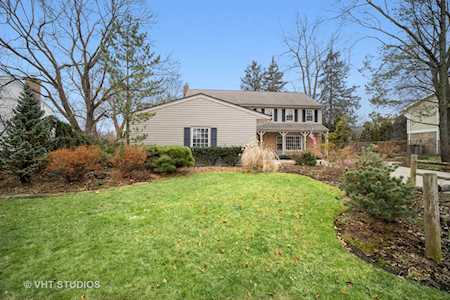 2551 Shannon Rd Northbrook, IL 60062