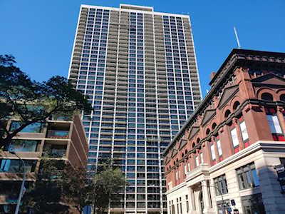 1560 N Sandburg Terrace #1104J Chicago, IL 60610