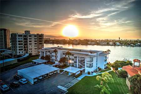 770 Island Way #N105 Clearwater, FL 33767