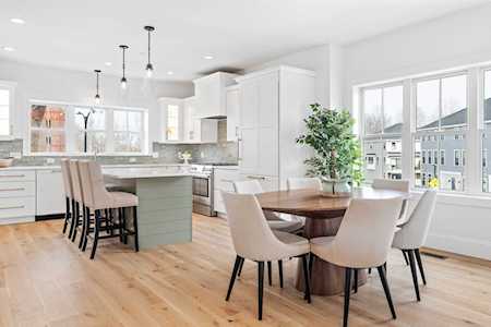 50 Cate St #2 Portsmouth, NH 03801