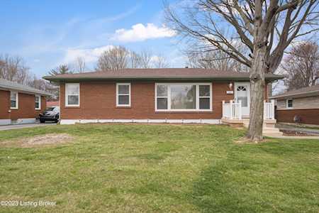 2215 Amboy Dr Louisville, KY 40216