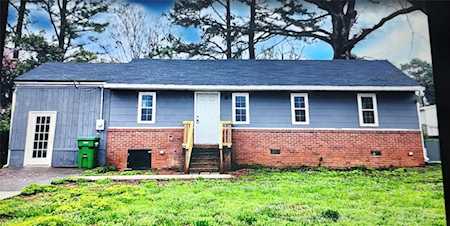 607 E Hartford Ave Bessemer City, NC 28016