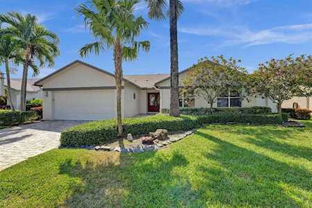 5711 Willow Creek Lane Delray Beach, FL 33484