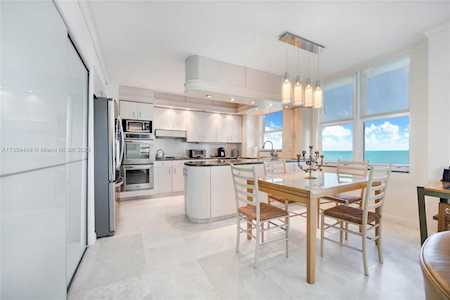 9801 Collins Ave #14Z Bal Harbour, FL 33154