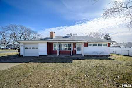 2324 W Forrest Hill Ave Peoria, IL 61604