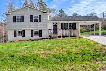 1508 Banbridge Road Kernersville, NC 27284