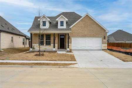 5512 Deer Run Drive Celina, TX 75009