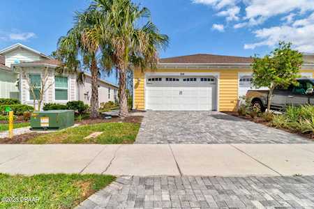 914 Attitude Avenue Daytona Beach, FL 32124