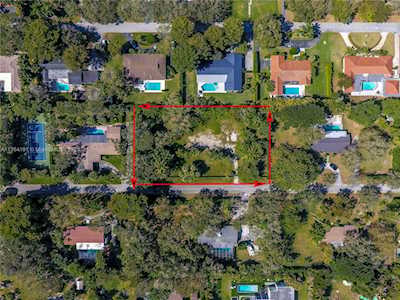 12200 SW 69th Ct Pinecrest, FL 33156