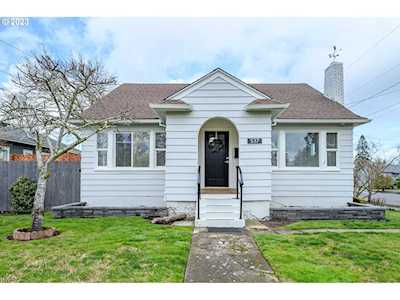 537 NE 8th ST Mcminnville, OR 97128