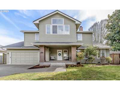 2927 Wolf Meadows Eugene, OR 97408
