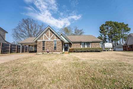 6908 Coral Hill Dr Bartlett, TN 38135
