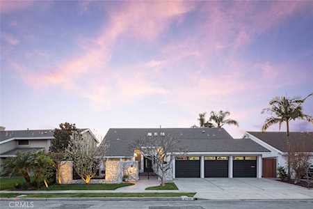 2789 Waxwing Circle Costa Mesa, CA 92626