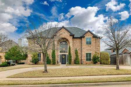 2604 Flameleaf Drive Grapevine, TX 76051