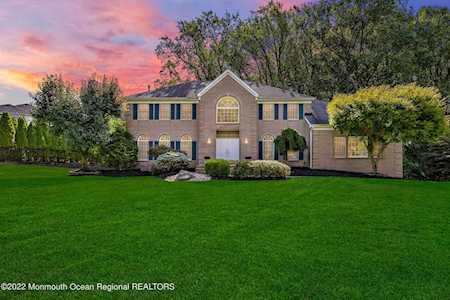 4 Tranquility Ct Holmdel, NJ 07733