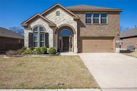 4009 Harvest Glen Drive Denton, TX 76208