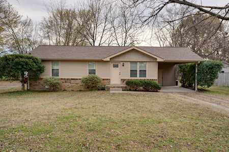 102 Milburn Rd Hendersonville, TN 37075