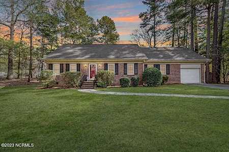 202 Haldane Drive Southern Pines, NC 28387