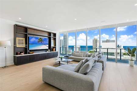 330 Sunny Isles Blvd #5-TS04 Sunny Isles Beach, FL 33160