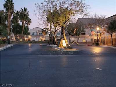 6050 Golden Corral Trl #101 Henderson, NV 89011