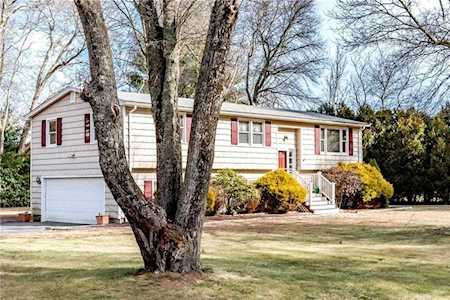 3955 Kingstown Rd South Kingstown, RI 02892