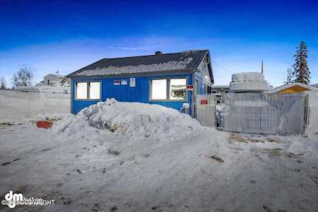 425 Mumford St Anchorage, AK 99508
