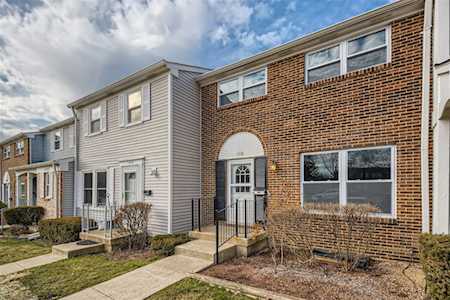 1818 Fenwick Ct Schaumburg, IL 60194