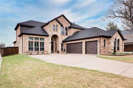2825 Spring Hollow Court Highland Village, TX 75077