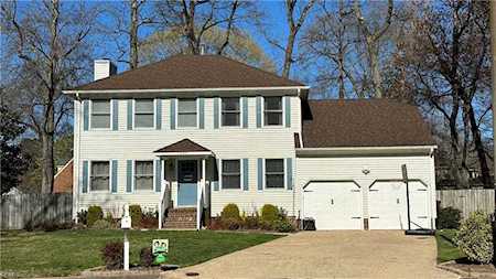 1306 Sand Wedge Ct Chesapeake, VA 23320
