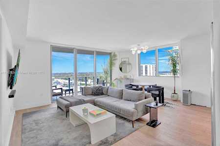 121 NE 34th St #1709 Miami, FL 33137