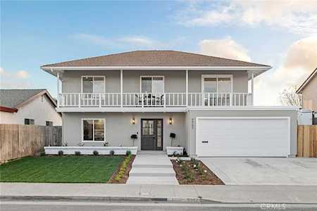 9562 Hightide Dr Huntington Beach, CA 92646