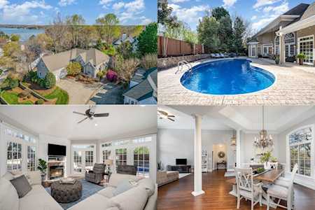 16109 Riverpointe Dr Charlotte, NC 28278