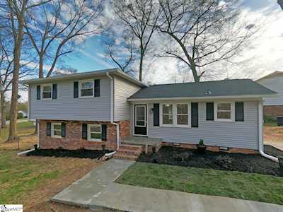 202 Newgate Dr Simpsonville, SC 29681