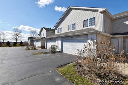 190 Abington Ln North Aurora, IL 60542