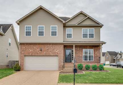 1509 Sunbeam Dr Antioch, TN 37013