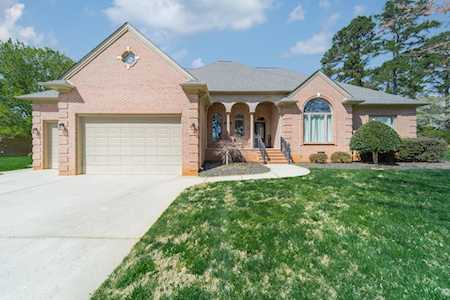 8005 Broadmoor Ln Stanley, NC 28164