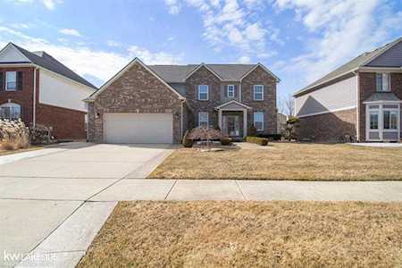 43587 Mallard Ln Clinton Twp, MI 48038
