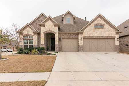 7216 Hampton Court North Richland Hills, TX 76180