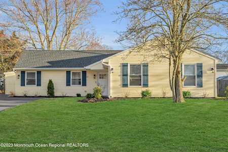 204 Lake Crystalbrook Dr Little Egg Harbor, NJ 08087